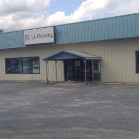 LL Flooring #1205 Dover | 2940 N. DuPont Highway | Storefront