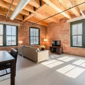 Bild von 381 Congress Lofts