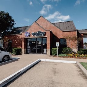 Exterior front entrance of credit union in League City West