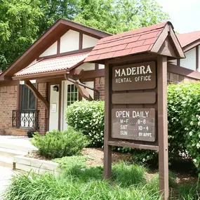 Madeira Apartments Office