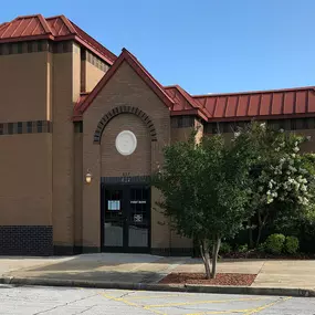 Come visit the First Bank Jacksonville branch on New Bridge Street. Your local team will provide expert financial advice, flexible rates, business solutions, and convenient mobile options.