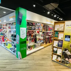 Pets Corner Bordon Interior