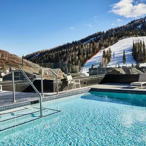 Goldener Hirsch - Deer Valley Resort Outdoor Pool