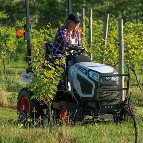 Bobcat CT1021 sub-compact tractor with mid-mount mower attachment