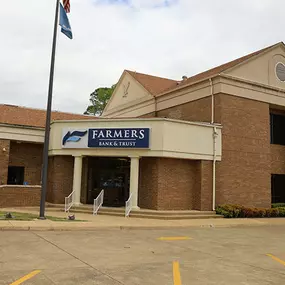 Exterior at Broken Bow, OK | Farmers Bank & Trust