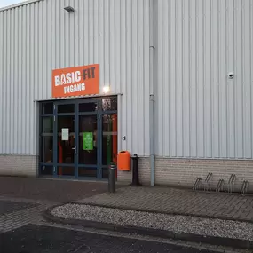 Basic-Fit Deurne Fabriekstraat 24/7 - entree