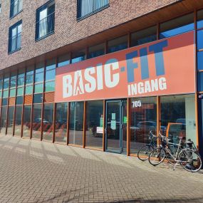 Basic-Fit Utrecht Europaplein  -  entree