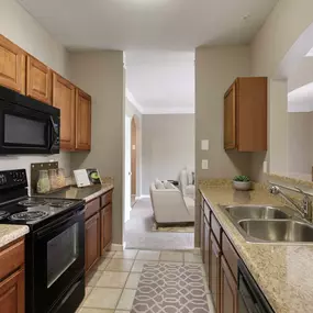 Traditional style kitchen