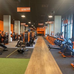 Basic-Fit Den Haag Stationsplein-Hofwijckstraat 24/7 - cardio