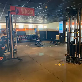 Basic-Fit Zwolle Stadionplein 24/7 - free weight zone