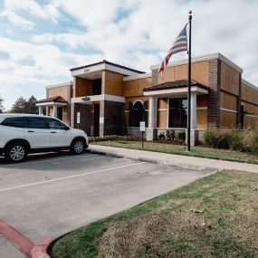 Exterior of Wellby Financial in League City