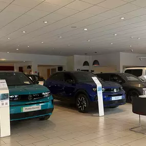 Evans Halshaw Vauxhall Wakefield Interior Showroom