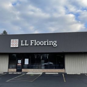 LL Flooring #1337 Stroudsburg | 1600 North 9th Street | Storefront