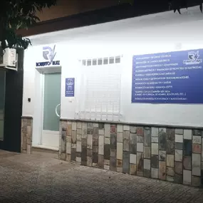 Electricistas_Almunecar_Roberto_Ruiz_Instalaciones_Portada.jpg