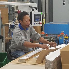 Folder operator, tray building, plant production, Insert packaging - Flottman Company 859.331.6636