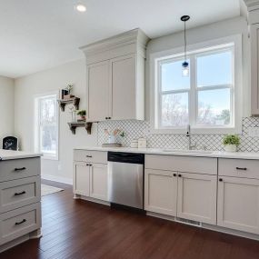 Beautiful custom built white kitchen, white is timeless and here to stay. Give Cabco Cabinetry a call today to install your beautiful new white cabinets!