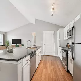 Bild von District at Linworth of Worthington Apartments