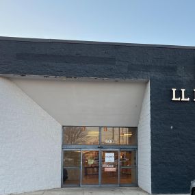 LL Flooring #1320 Rockville | 800 Hungerford Drive | Storefront