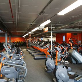 Basic-Fit Groningen Protonstraat 24/7 - cardio