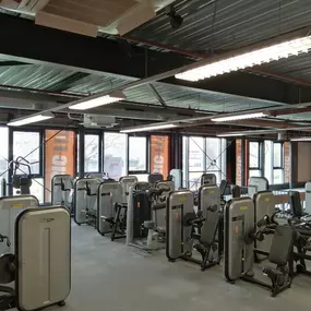 Basic-Fit Groningen Protonstraat 24/7 - strength zone