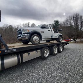 Break down? Call now for a towing service!