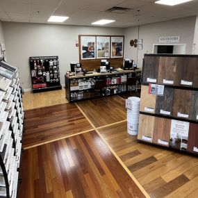 Interior of LL Flooring #1114 - Dayton | Check Out Area