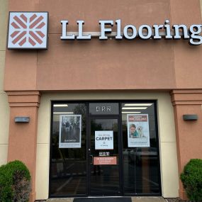 LL Flooring #1114 Dayton | 452 Springboro Pike | Storefront