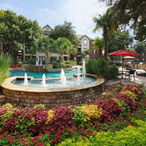 Resort style pool fountains