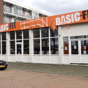 Basic-Fit Voorburg Mgr. van Steelaan - entree