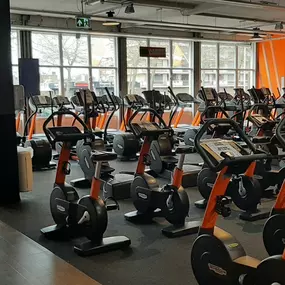 Basic-Fit Voorburg Mgr. van Steelaan - cardio