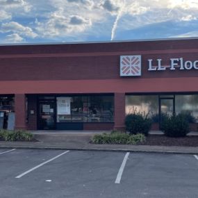 LL Flooring #1178 Greenville | 315 SE Greenville Boulevard | Storefront