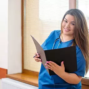 Plaza College prepares students for rewarding carers in the healthcare sector.