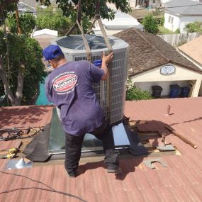 Rooftop heating and air conditioning installation is Studio City, CA