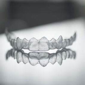 Bild von University Dental Associates- Dr. Ronald W. Orr