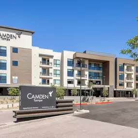 Camden Tempe West Apartments in Arizona Monument Sign and driveway near Contemporary Building