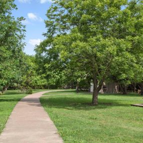 Jogging trails near Camden Shadow Brook apartments in Austin, TX