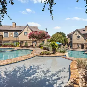 Front pool with two levels at Camden Shadow Brook apartments in Austin, TX