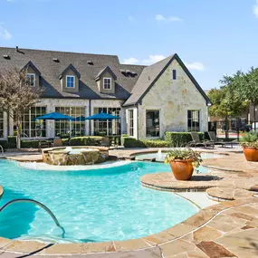 Second pool and clubhouse at Camden Shadow Brook apartments in Austin, TX