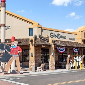 Camden Old Town Scottsdale Apartments Arizona Neighborhood Unique Shops on Main Street