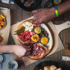 Pubcuterie Board