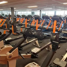 Basic-Fit Groningen Antillenstraat 24/7 - cardio