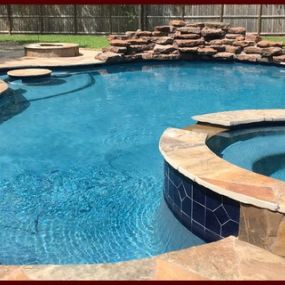 Custom Pools & Spas