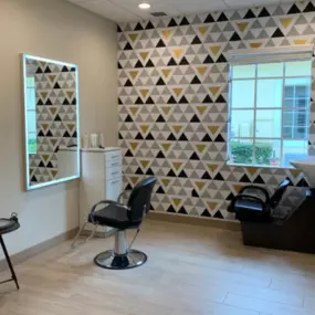 Bild von Charlotte Harbor Salon Suites