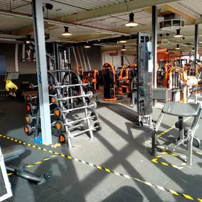 Basic-Fit Den Helder Industrieweg 24/7 - free weight zone