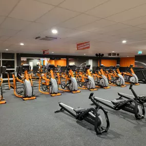 Basic-Fit Katwijk Ambachtsweg 24/7 - cardio zone