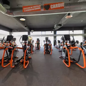 Basic-Fit Rotterdam Metaalhof 24/7 - cardio