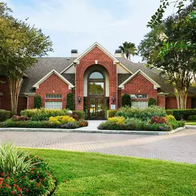 Leasing office at Camden Holly Springs Apartments in Houston, TX