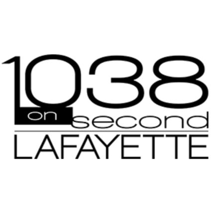 Logotipo de 1038 on Second Apartments
