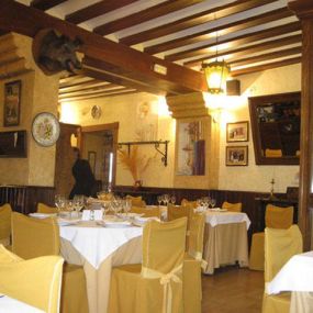 restaurante-el-bernardino-mesas-02.jpg