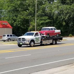 Call now for a towing service you can count on!